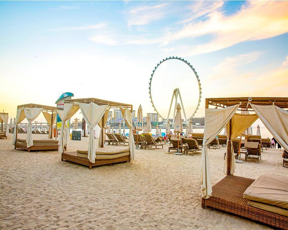 Success Luxury Apartment - 5 Min Away Marina Corniche - Free Housekeeping Provided Everyday-24-7 Staff Available For Services 迪拜 外观 照片