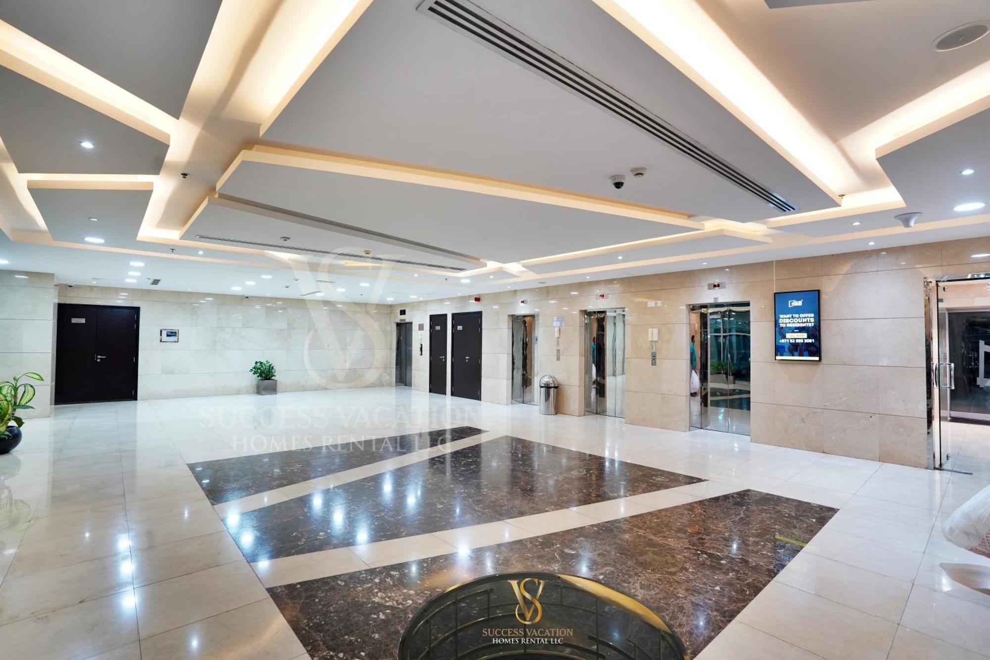 Success Luxury Apartment - 5 Min Away Marina Corniche - Free Housekeeping Provided Everyday-24-7 Staff Available For Services 迪拜 外观 照片